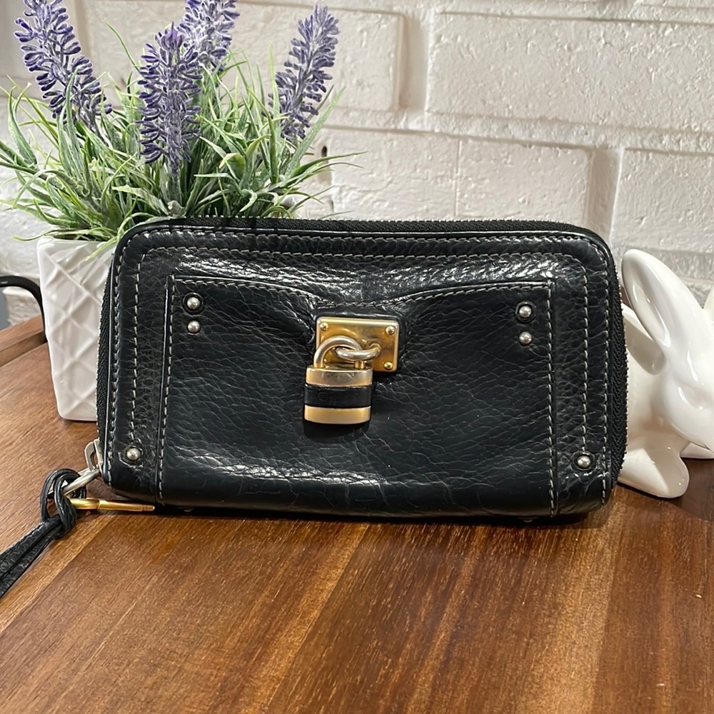 Chloe leather black wallet with lock and key